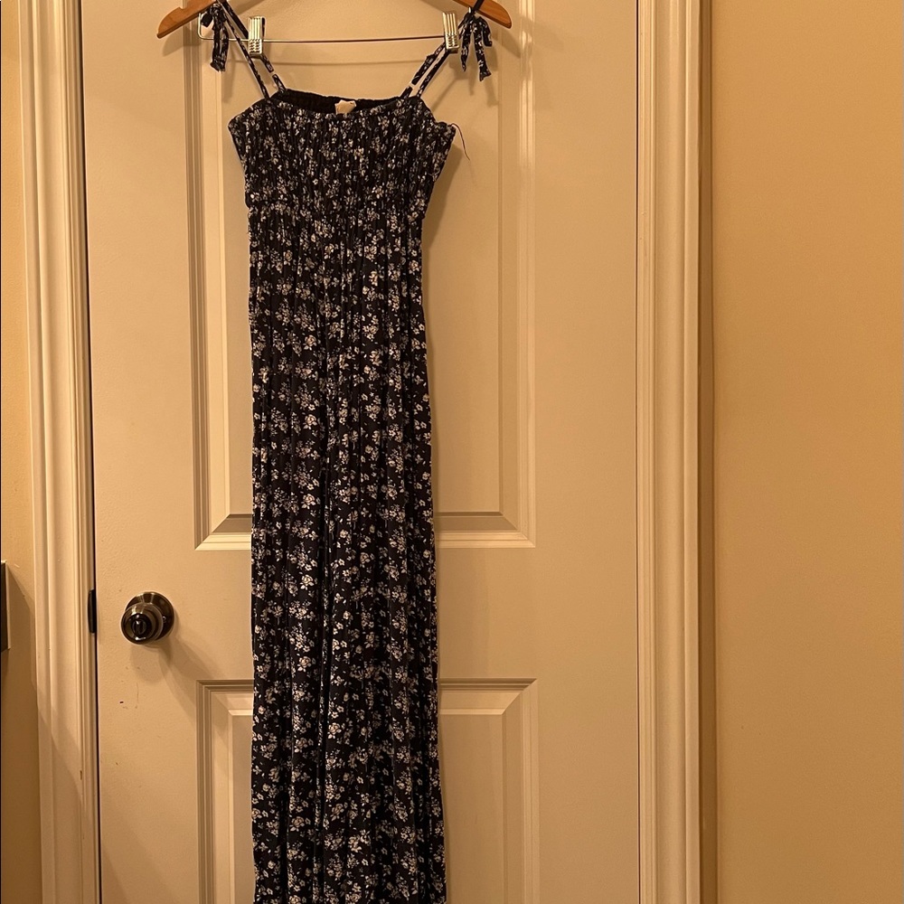Almost new dark blue, white jumsuit